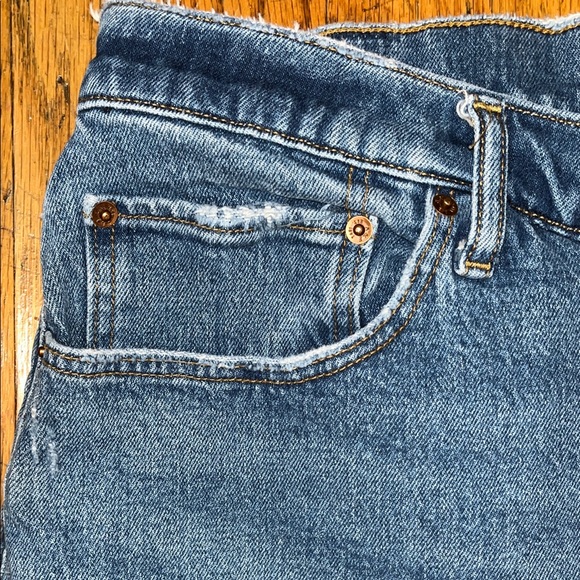 Abercrombie & Fitch High Rise Curve Love Mom Short Denim Shorts Size 36/22 - Picture 4 of 8